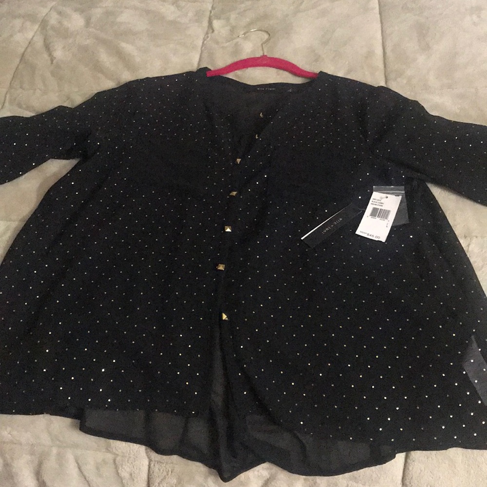 Beautiful Holiday blouse